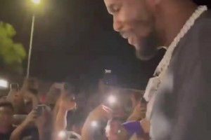 也许这就是艾顿加盟湖人后的心情