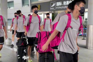 周鲁男教练率华侨大学男篮来株洲了！